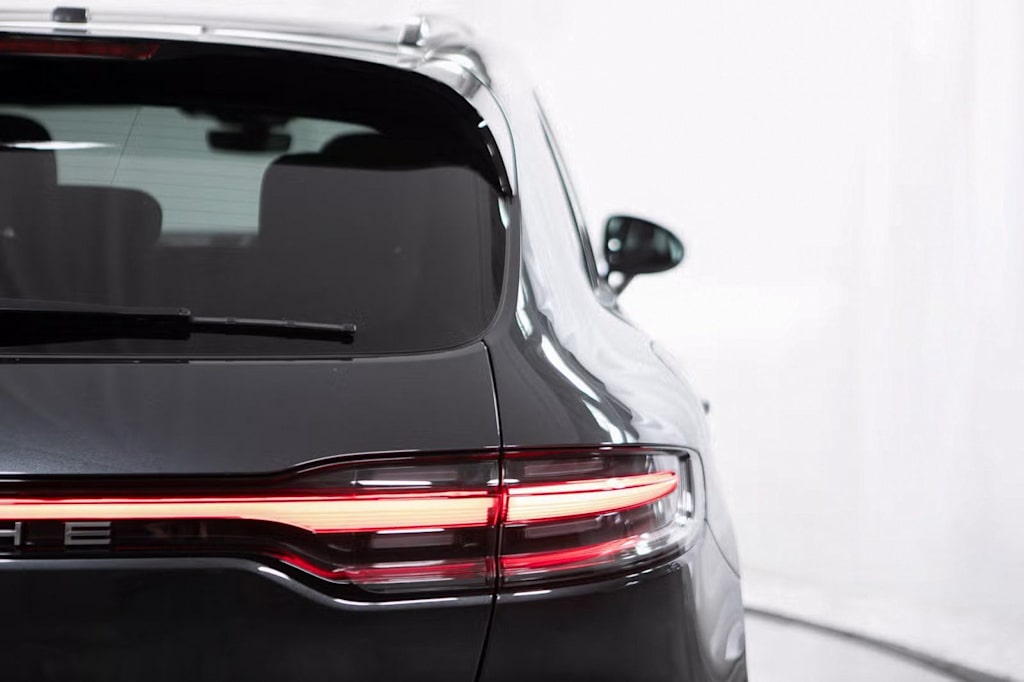 Thumbnail: 2026 Porsche Macan - 39