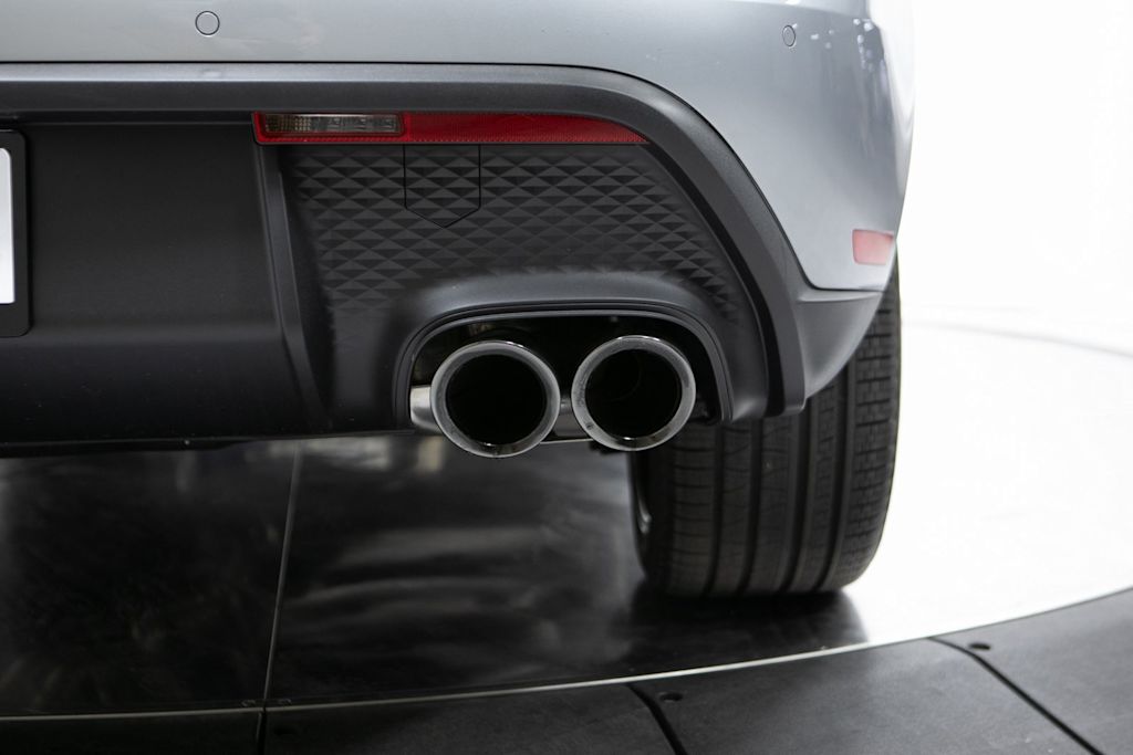 Thumbnail: 2026 Porsche Macan - 36