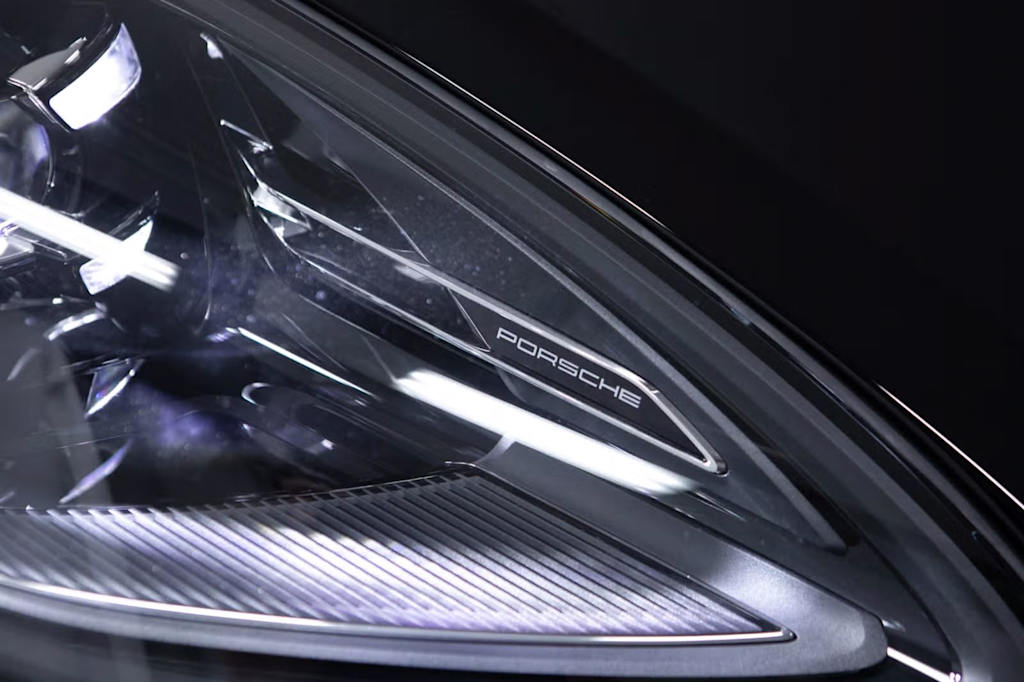Thumbnail: 2026 Porsche Macan - 14