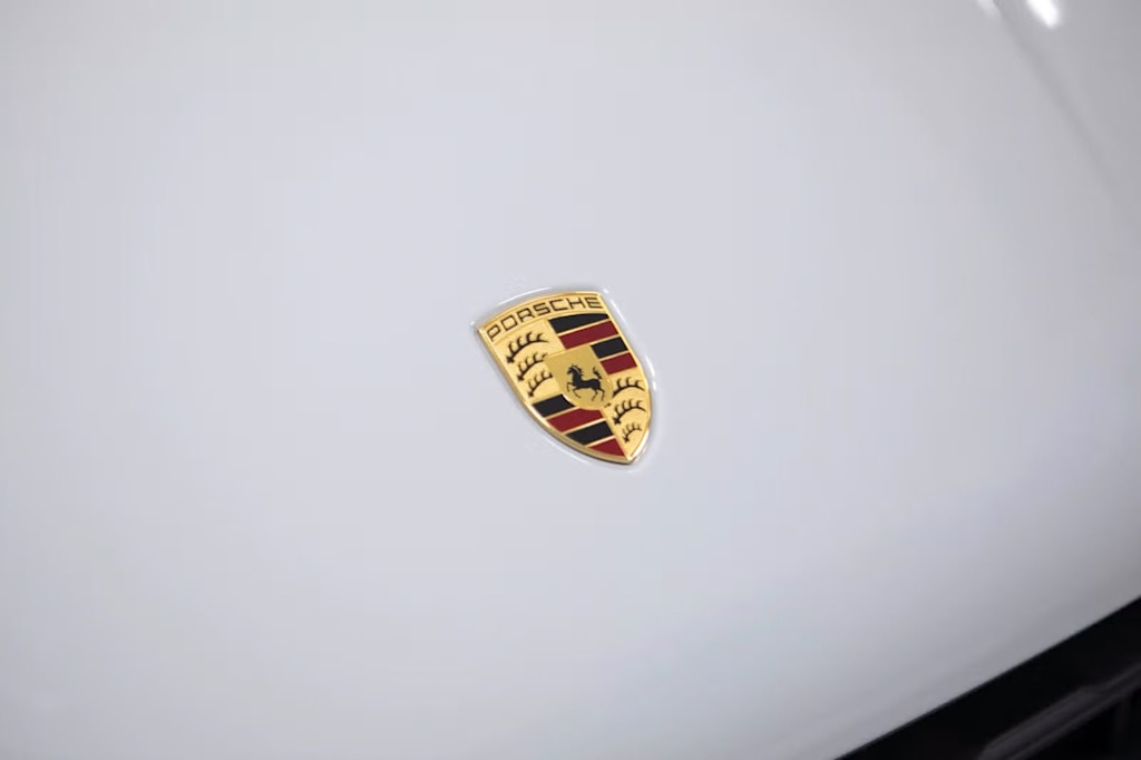 Thumbnail: 2026 Porsche Macan - 22