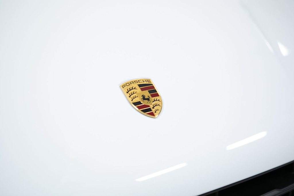 Thumbnail: 2026 Porsche Macan - 22