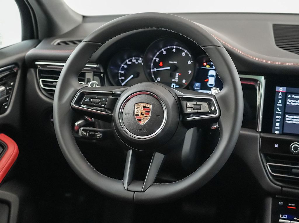 Thumbnail: 2026 Porsche Macan - 14