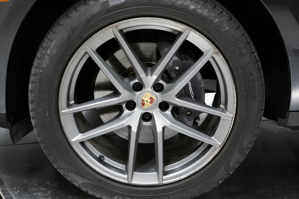 Thumbnail: 2022 Porsche Macan - 7