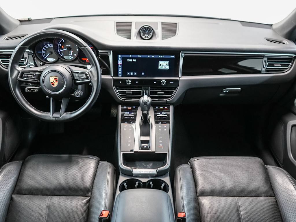 Thumbnail: 2023 Porsche Macan - 9