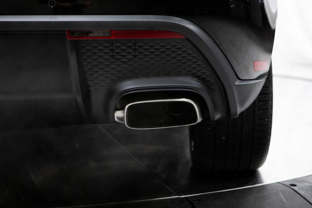 Thumbnail: 2026 Porsche Macan - 34