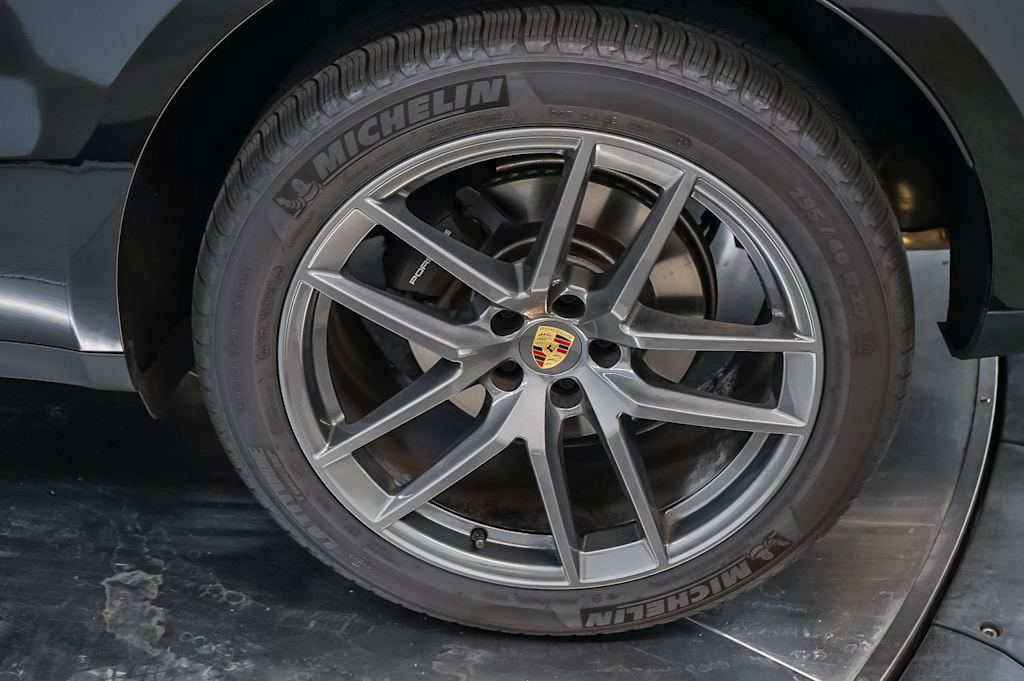 Thumbnail: 2026 Porsche Macan - 7