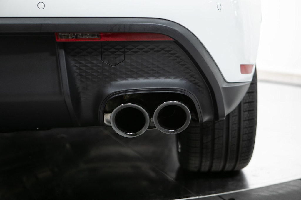 Thumbnail: 2026 Porsche Macan - 23