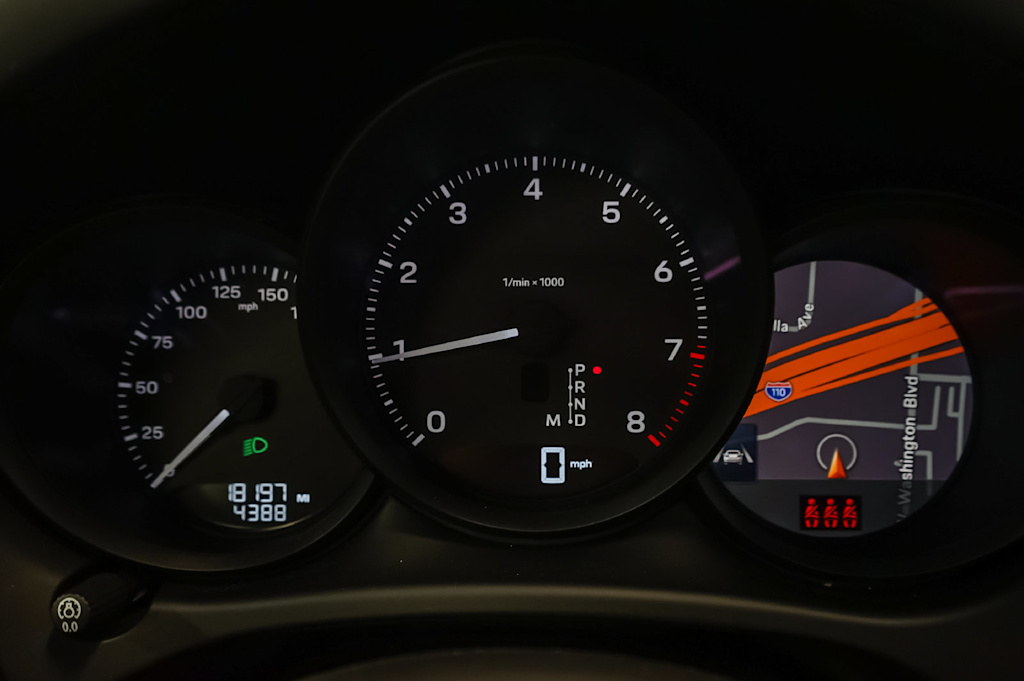 Thumbnail: 2025 Porsche Macan - 18
