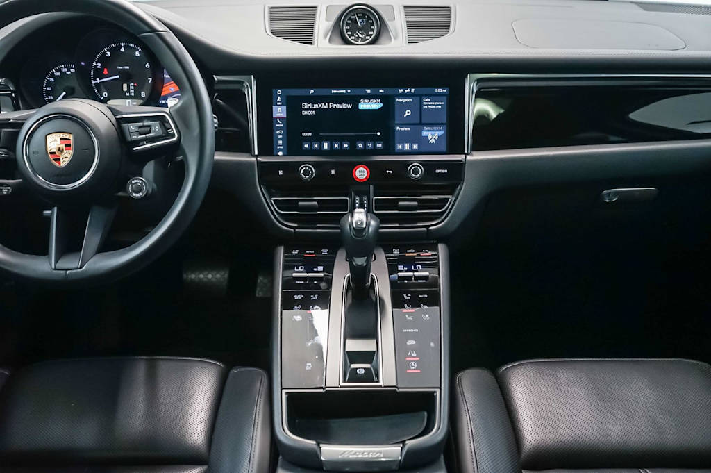 Thumbnail: 2025 Porsche Macan - 14