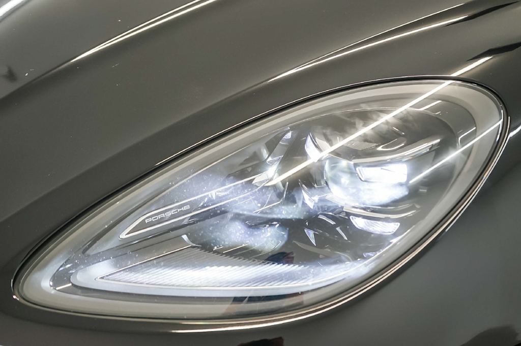 Thumbnail: 2025 Porsche Macan - 26