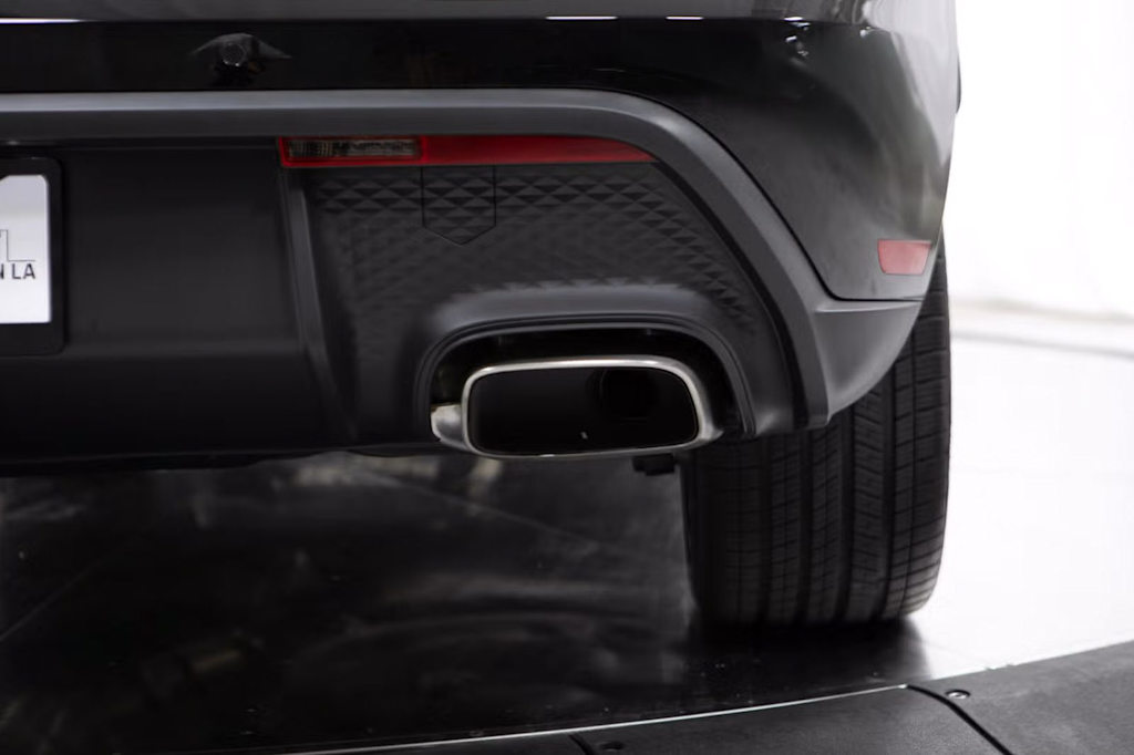 Thumbnail: 2026 Porsche Macan - 24