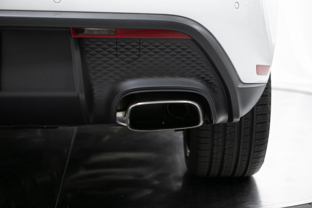 Thumbnail: 2026 Porsche Macan - 37