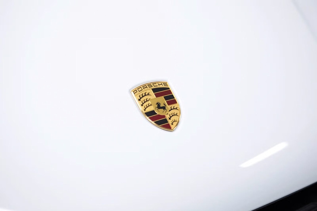 Thumbnail: 2026 Porsche Macan - 21