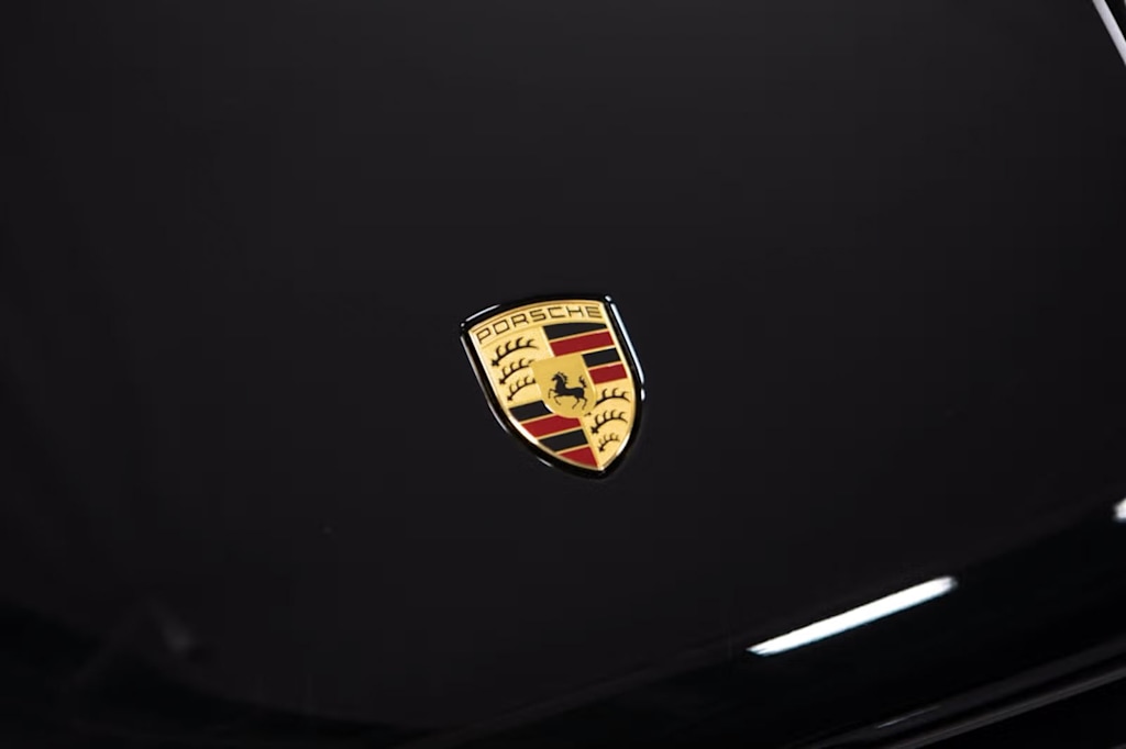 Thumbnail: 2026 Porsche Macan - 21