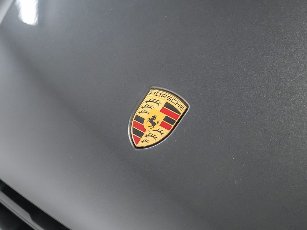 Thumbnail: 2023 Porsche Macan - 6