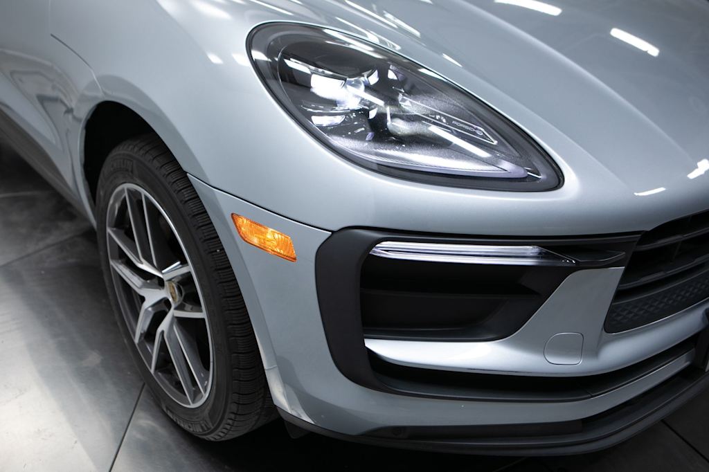 Thumbnail: 2024 Porsche Macan - 6
