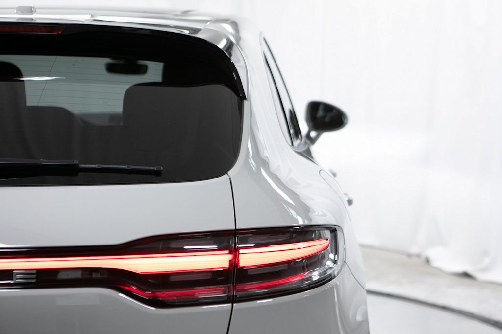 Thumbnail: 2026 Porsche Macan - 39