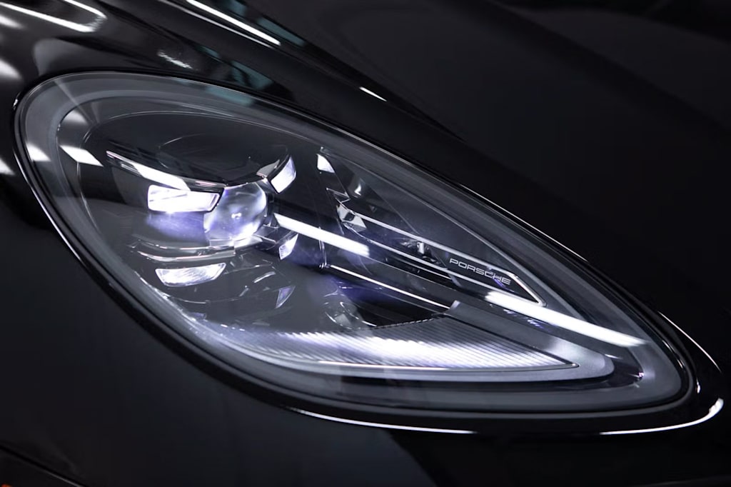 Thumbnail: 2026 Porsche Macan - 18
