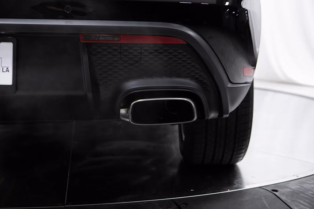 Thumbnail: 2026 Porsche Macan - 23