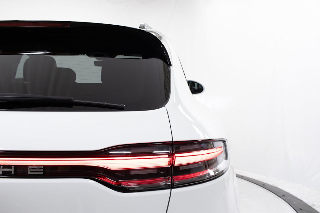 Thumbnail: 2026 Porsche Macan - 24