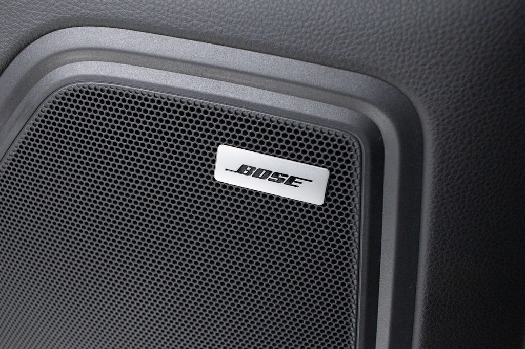 Thumbnail: 2026 Porsche Macan - 16