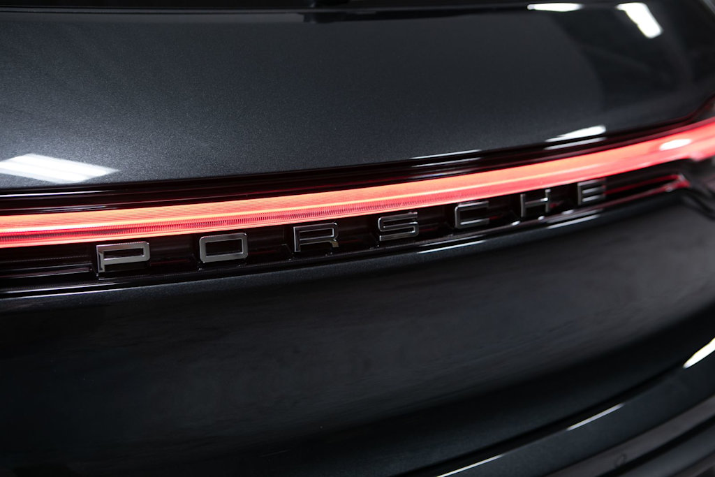 Thumbnail: 2026 Porsche Macan - 24