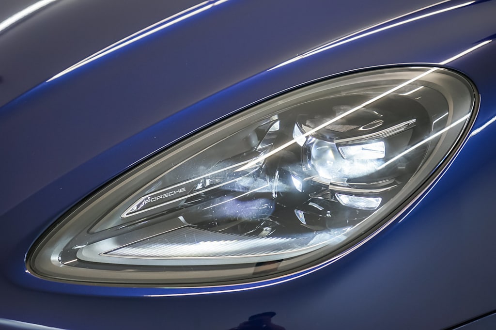 Thumbnail: 2026 Porsche Macan - 25