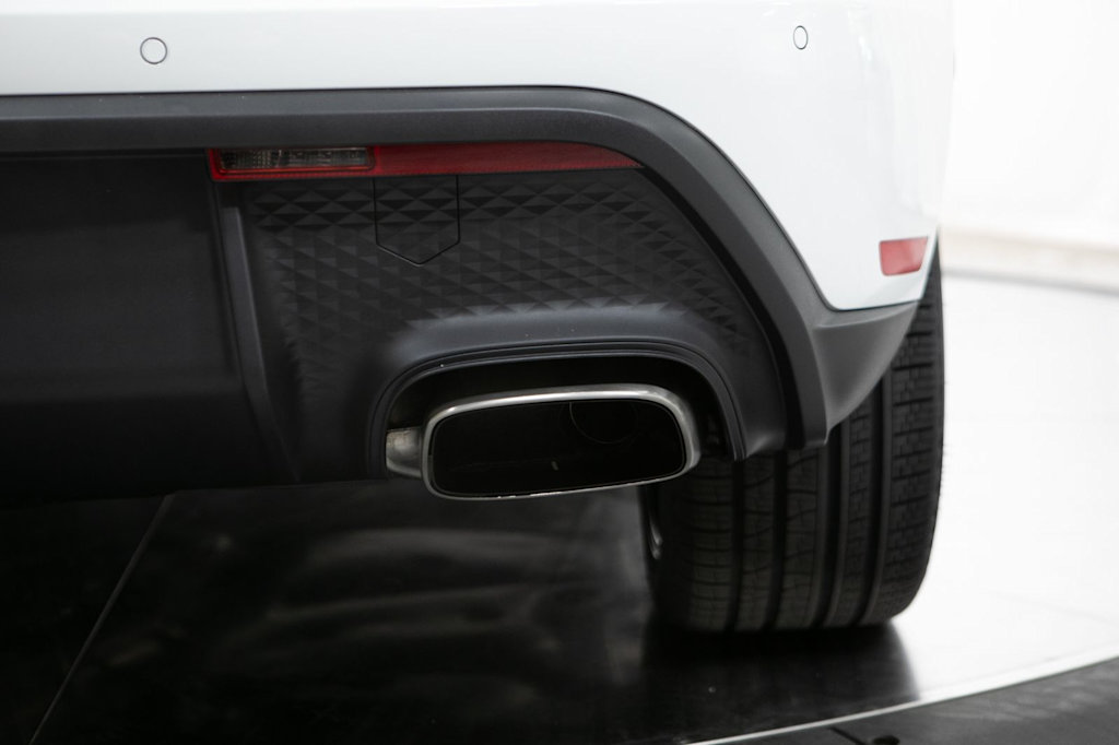 Thumbnail: 2026 Porsche Macan - 24