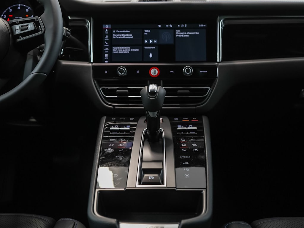 Thumbnail: 2026 Porsche Macan - 14