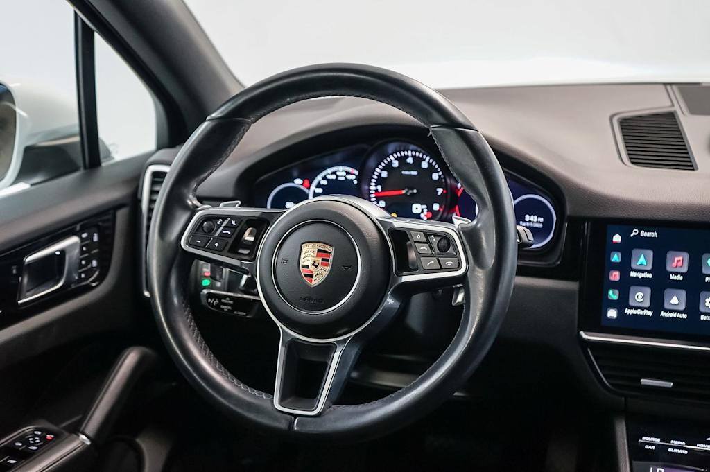 Thumbnail: 2023 Porsche Cayenne - 15
