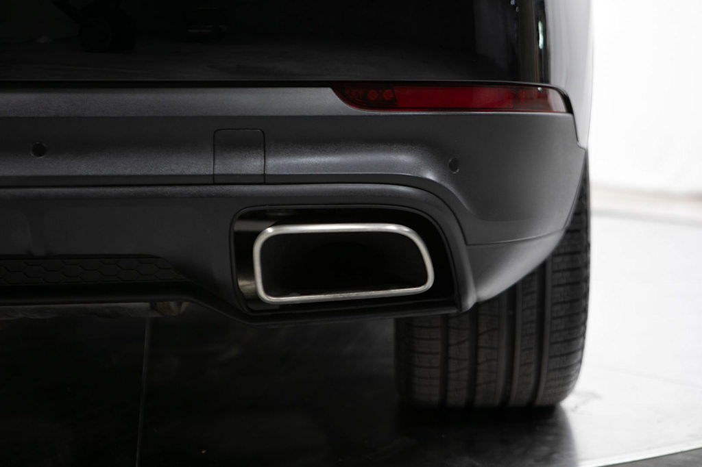 Thumbnail: 2023 Porsche Cayenne - 24