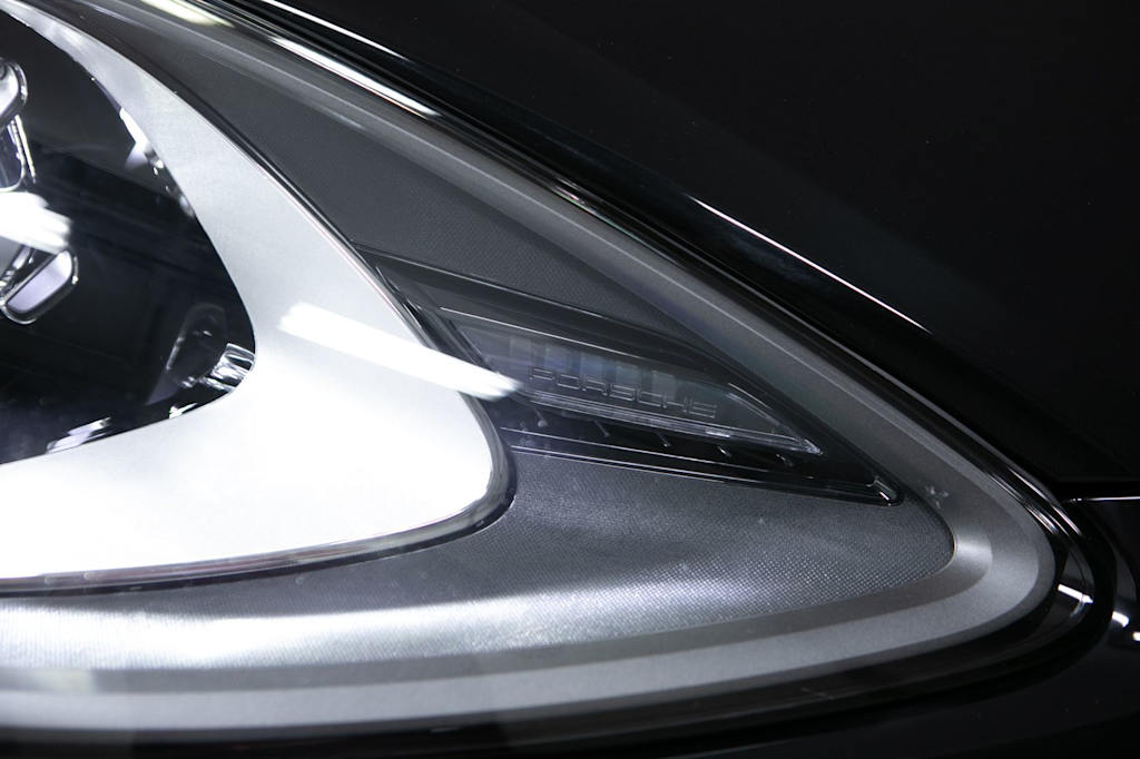 Thumbnail: 2023 Porsche Cayenne - 21