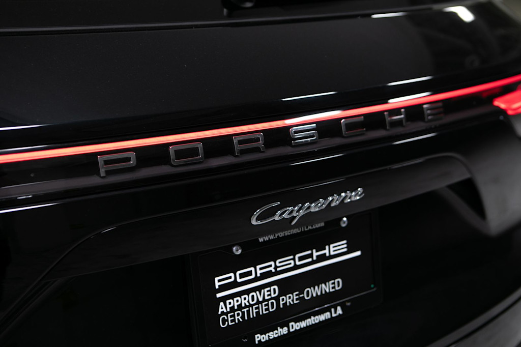 Thumbnail: 2023 Porsche Cayenne - 23