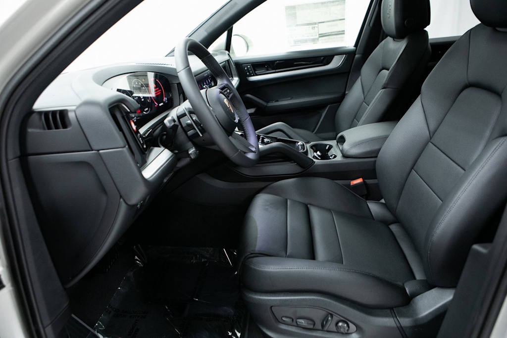 Thumbnail: 2026 Porsche Cayenne - 8