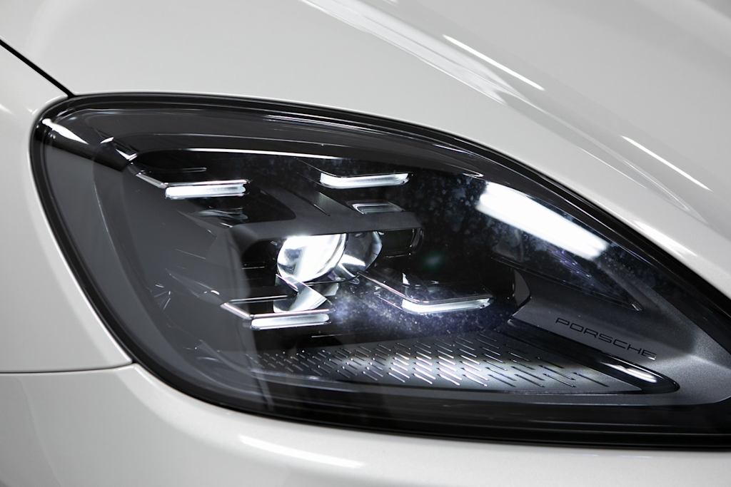 Thumbnail: 2026 Porsche Cayenne - 4