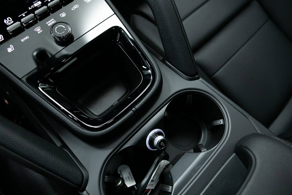 Thumbnail: 2026 Porsche Cayenne - 26