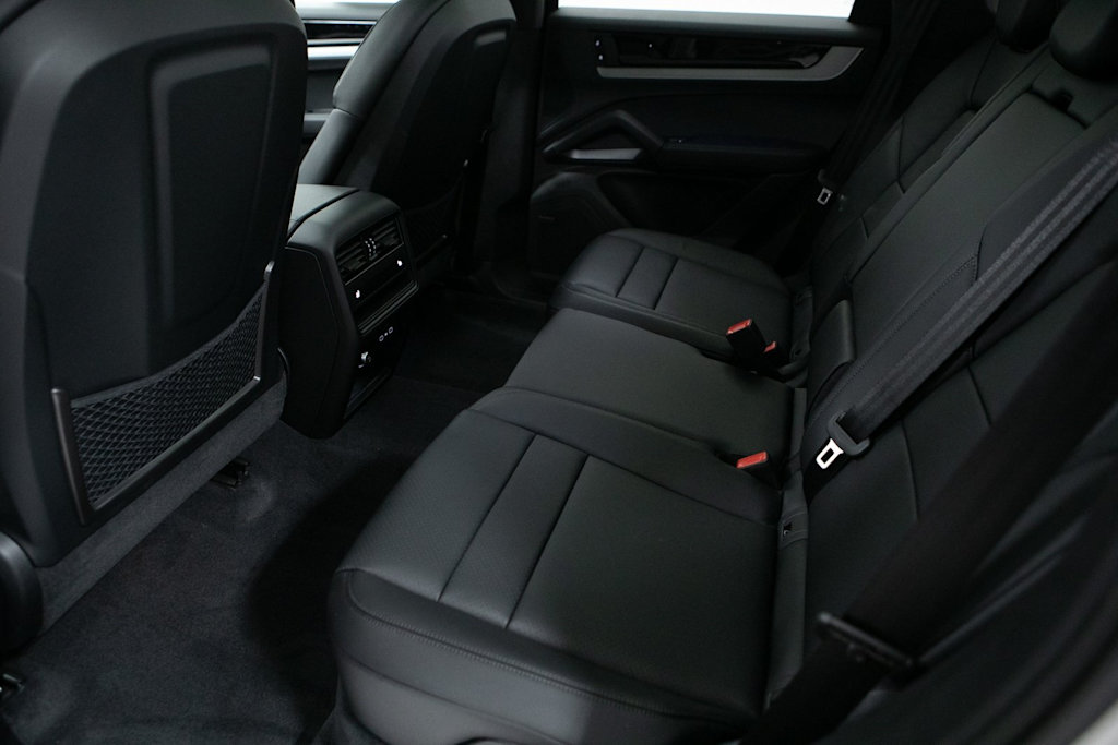 Thumbnail: 2026 Porsche Cayenne - 9