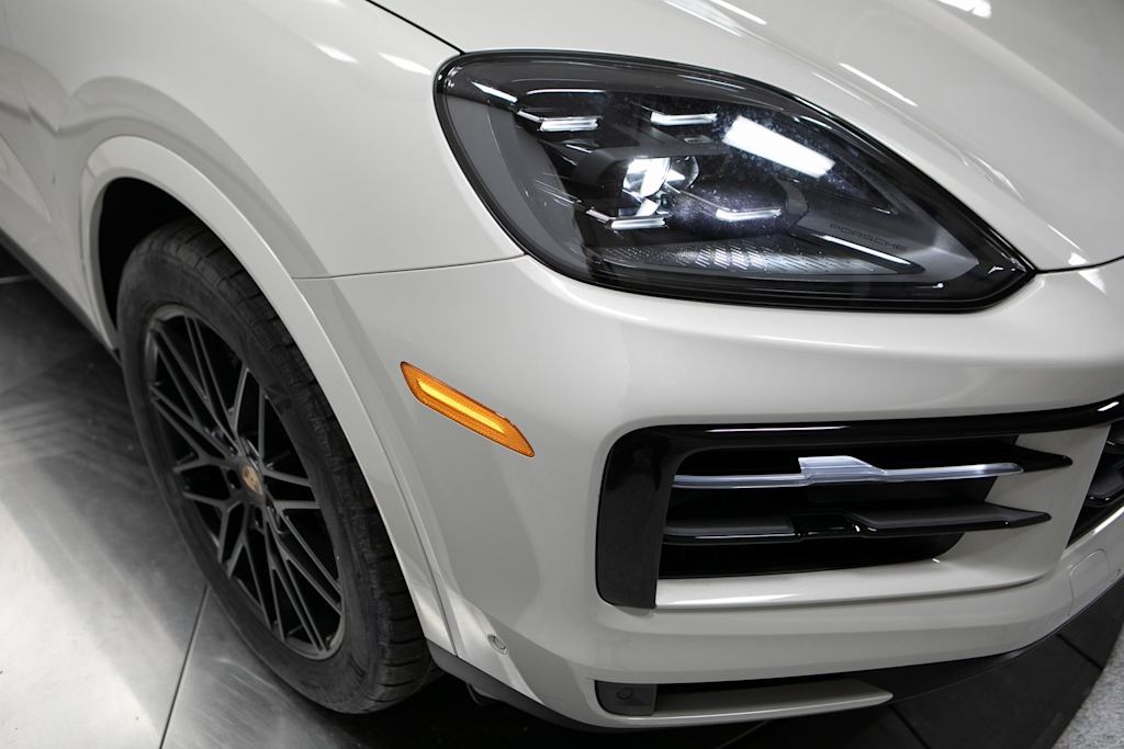 Thumbnail: 2026 Porsche Cayenne - 19