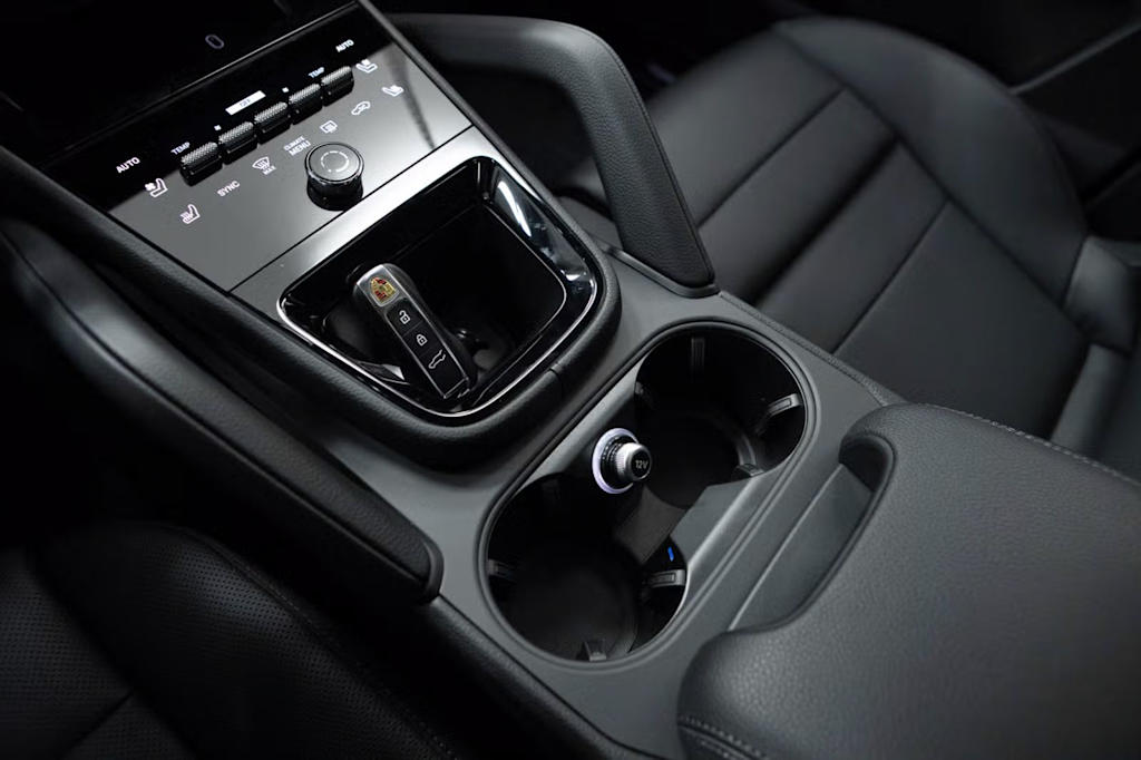 Thumbnail: 2026 Porsche Cayenne - 33
