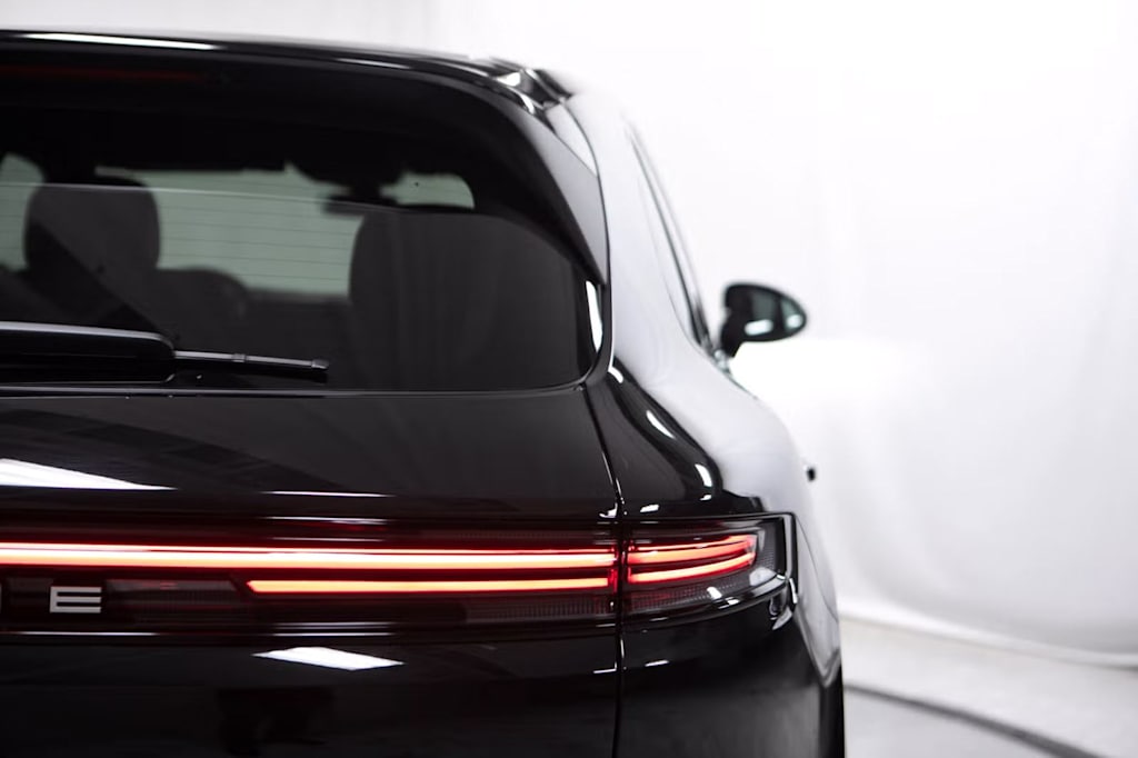 Thumbnail: 2026 Porsche Cayenne - 26