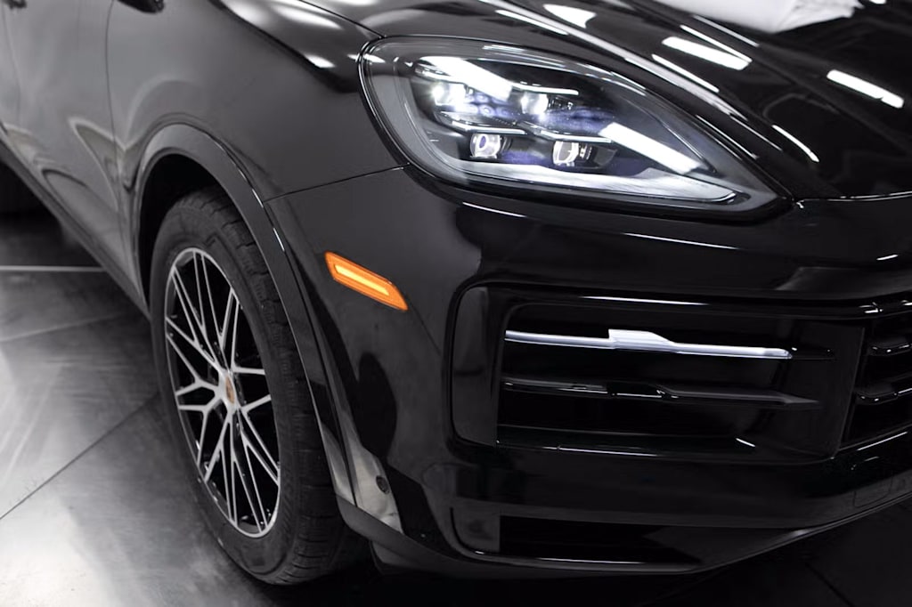 Thumbnail: 2026 Porsche Cayenne - 5