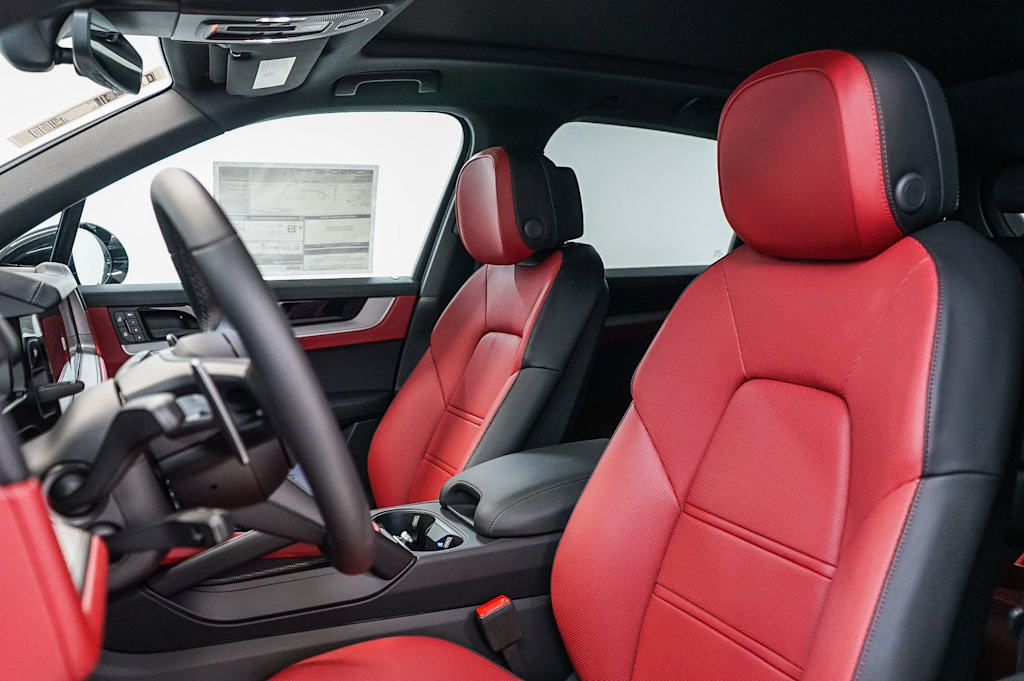 Thumbnail: 2026 Porsche Cayenne - 11