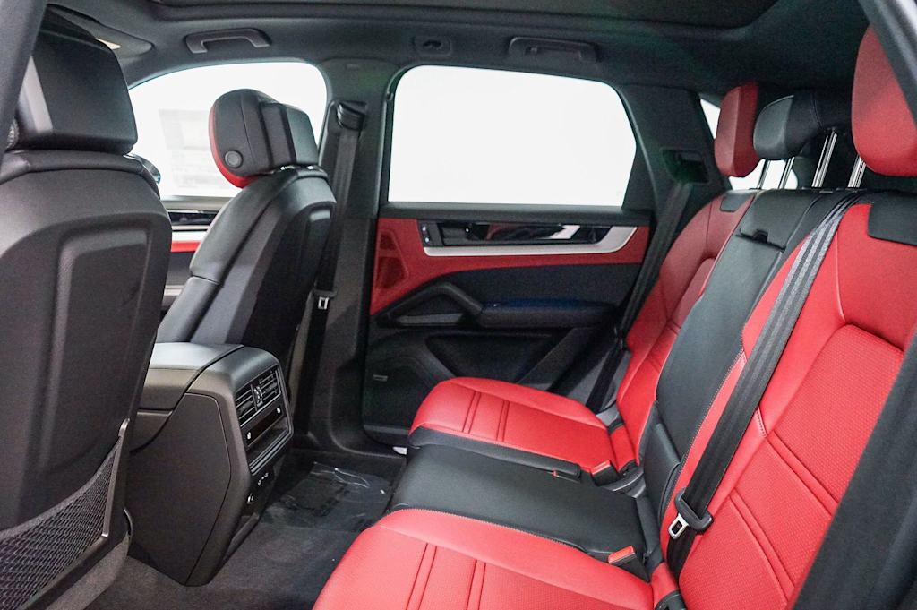 Thumbnail: 2026 Porsche Cayenne - 13