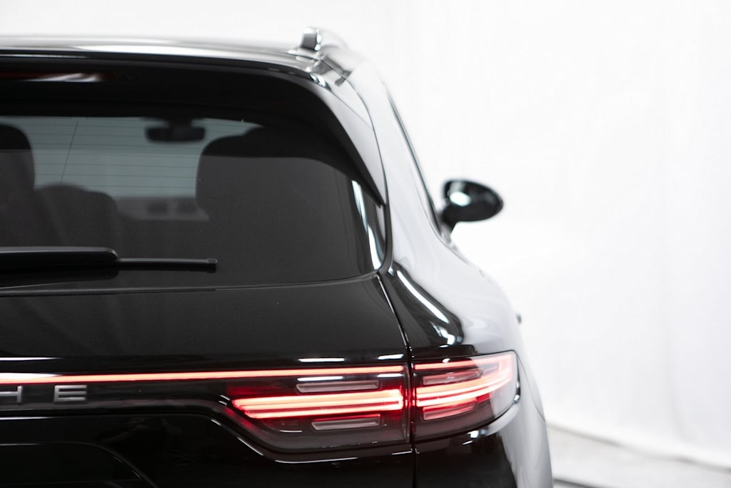 Thumbnail: 2023 Porsche Cayenne - 34