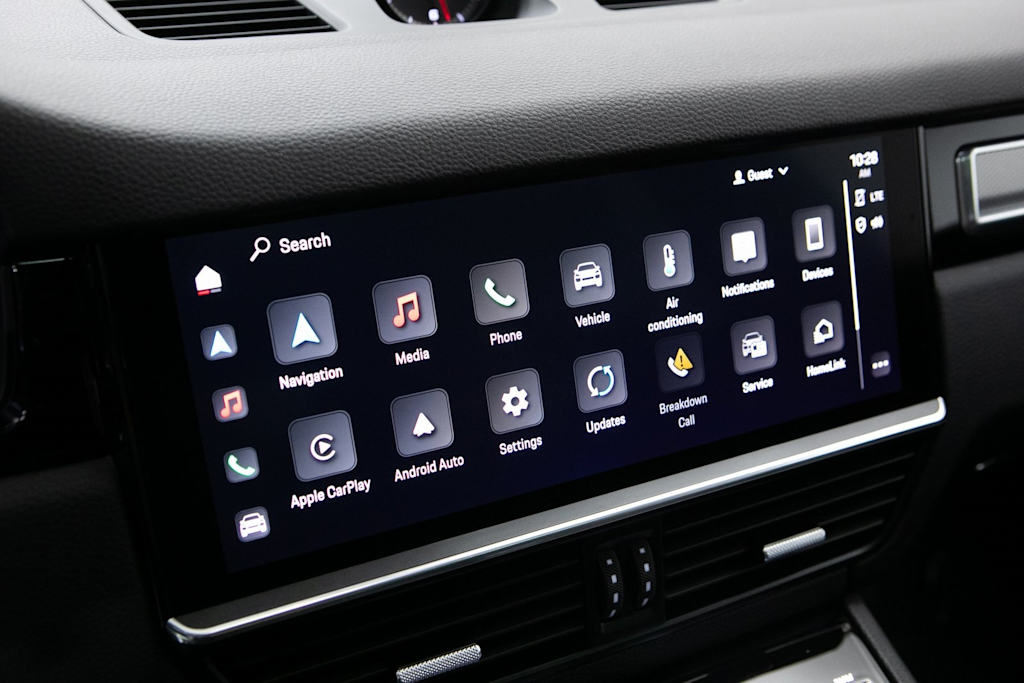 Thumbnail: 2023 Porsche Cayenne - 12