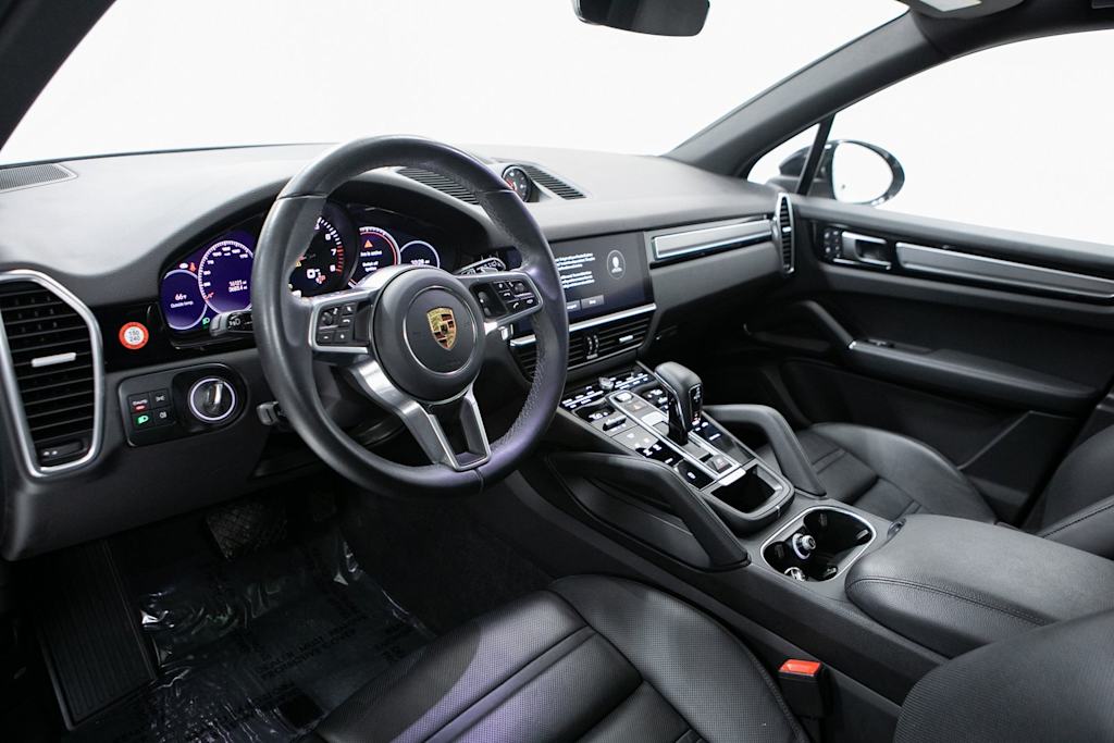Thumbnail: 2023 Porsche Cayenne - 2