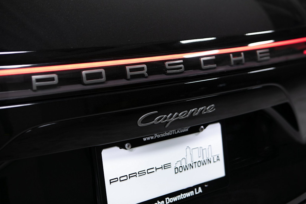 Thumbnail: 2023 Porsche Cayenne - 5