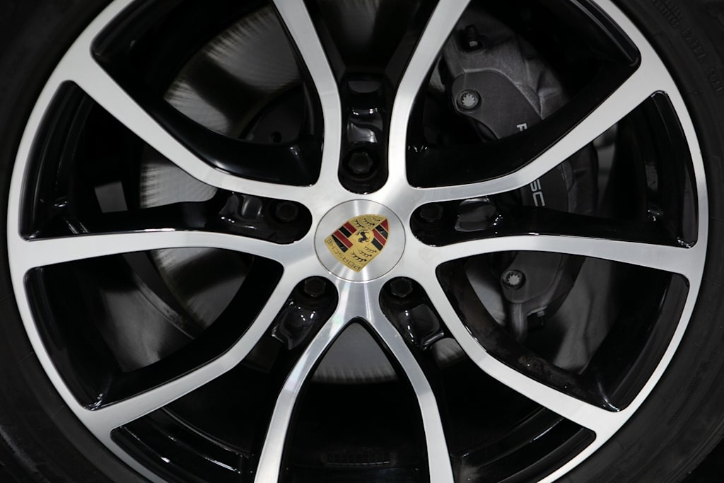 Thumbnail: 2023 Porsche Cayenne - 6