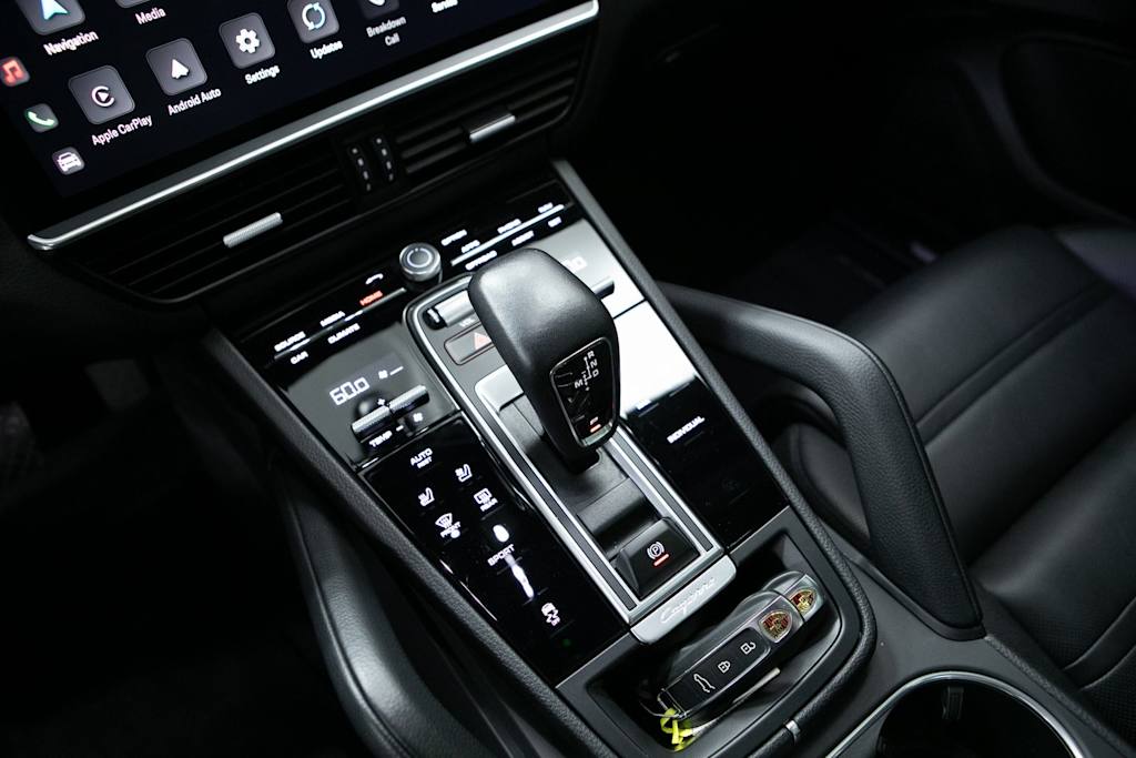 Thumbnail: 2023 Porsche Cayenne - 14