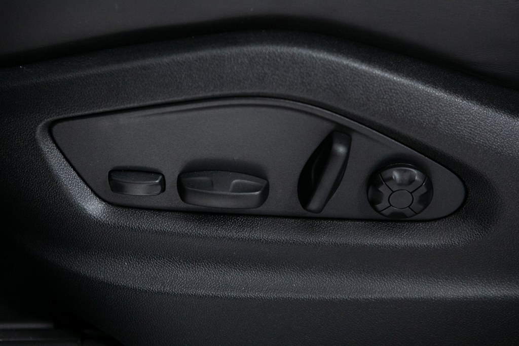 Thumbnail: 2023 Porsche Cayenne - 21